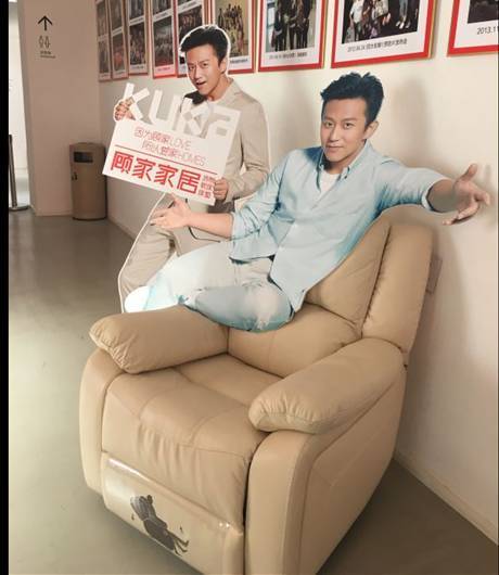 “炒米”最愛(ài)！顧家家居功能沙發(fā)“能量艙”亮相鄧超粉絲見(jiàn)面會(huì)