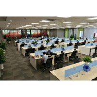 開(kāi)放辦公區(qū)域與管理層辦公室的辦公家具定制有哪些區(qū)別？